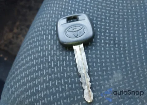 2010 Toyota Yaris из США, поврежденный, VIN JTDBT4K34A4069153